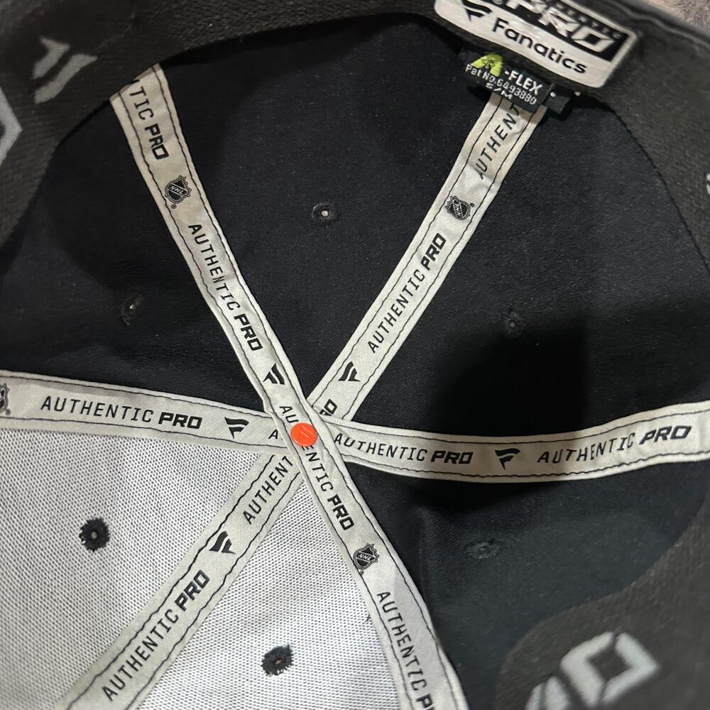 Fanatics LA Kings Authentic Pro Hat Mens S/M Black Gray Flexfit NHL - Picture 6 of 8